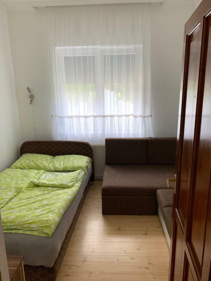 Viktor Apartmanhaz Zamardi Exterior photo